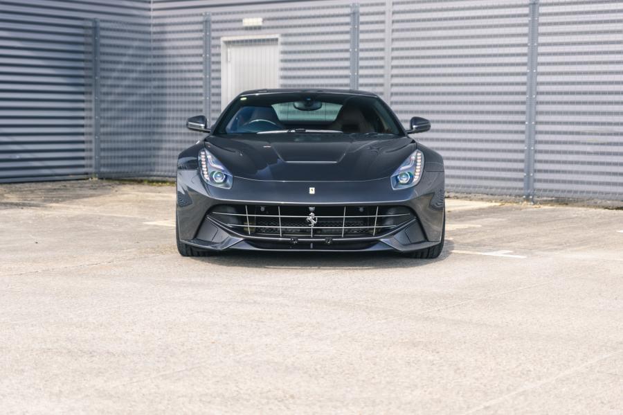  Ferrari F12berlinetta 2014 года  (UK) (фото 187 из 276)